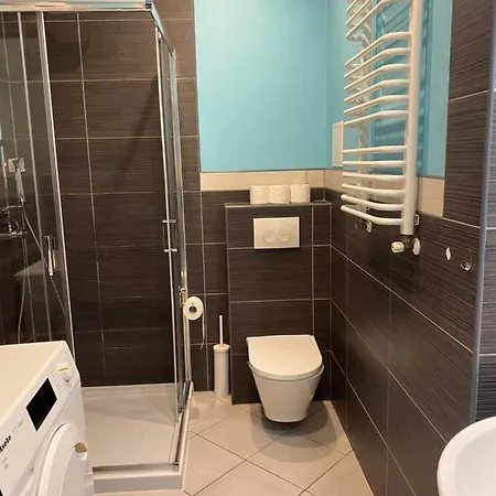 Apartamenty I Pokoje Na Zlotej Karwia Exterior photo