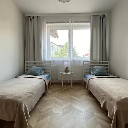 Apartamenty I Pokoje Na Zlotej Karwia Exterior photo