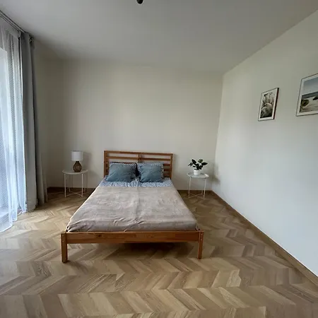 Apartamenty I Pokoje Na Zlotej Karwia Exterior photo