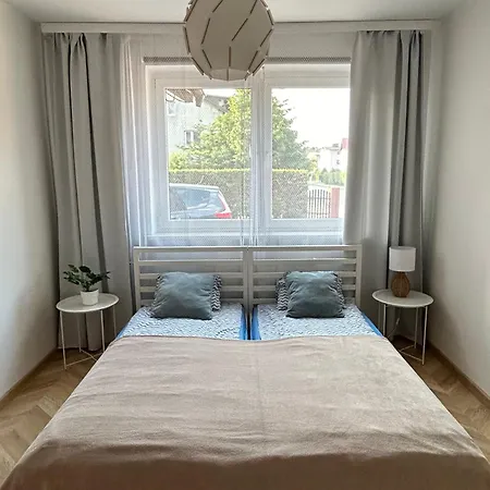 Apartamenty I Pokoje Na Zlotej Karwia Exterior photo