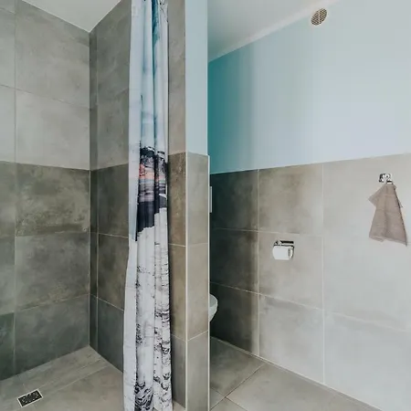 Apartamenty I Pokoje Na Zlotej Karwia Exterior photo