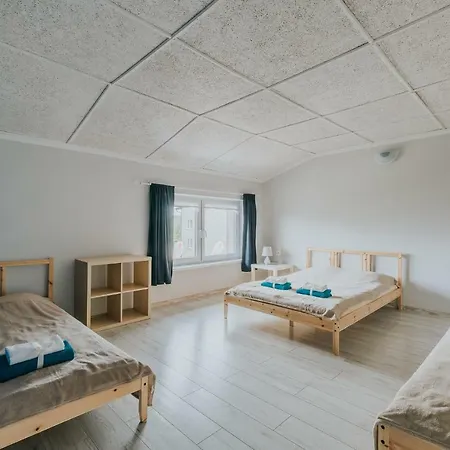 Apartamenty I Pokoje Na Zlotej Karwia Exterior photo