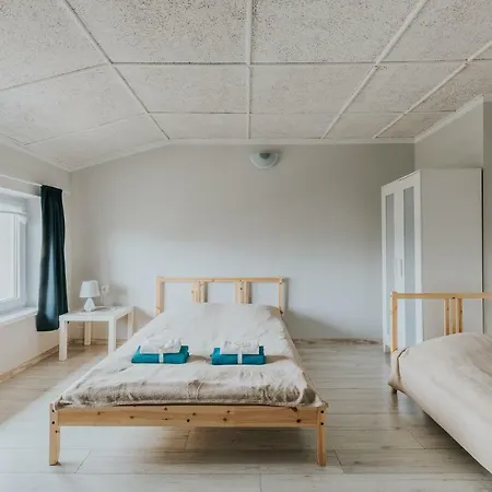 Apartamenty I Pokoje Na Zlotej Karwia Exterior photo