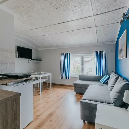 Apartamenty I Pokoje Na Zlotej Karwia Exterior photo