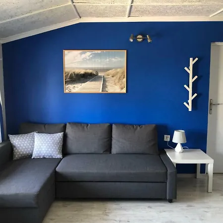 Apartamenty I Pokoje Na Zlotej Karwia Exterior photo